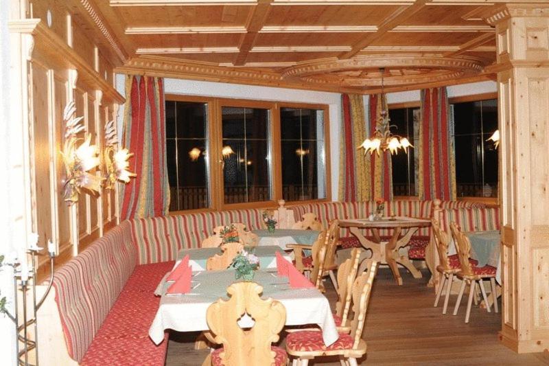 Hotel Humlerhof Gries am Brenner Exterior photo