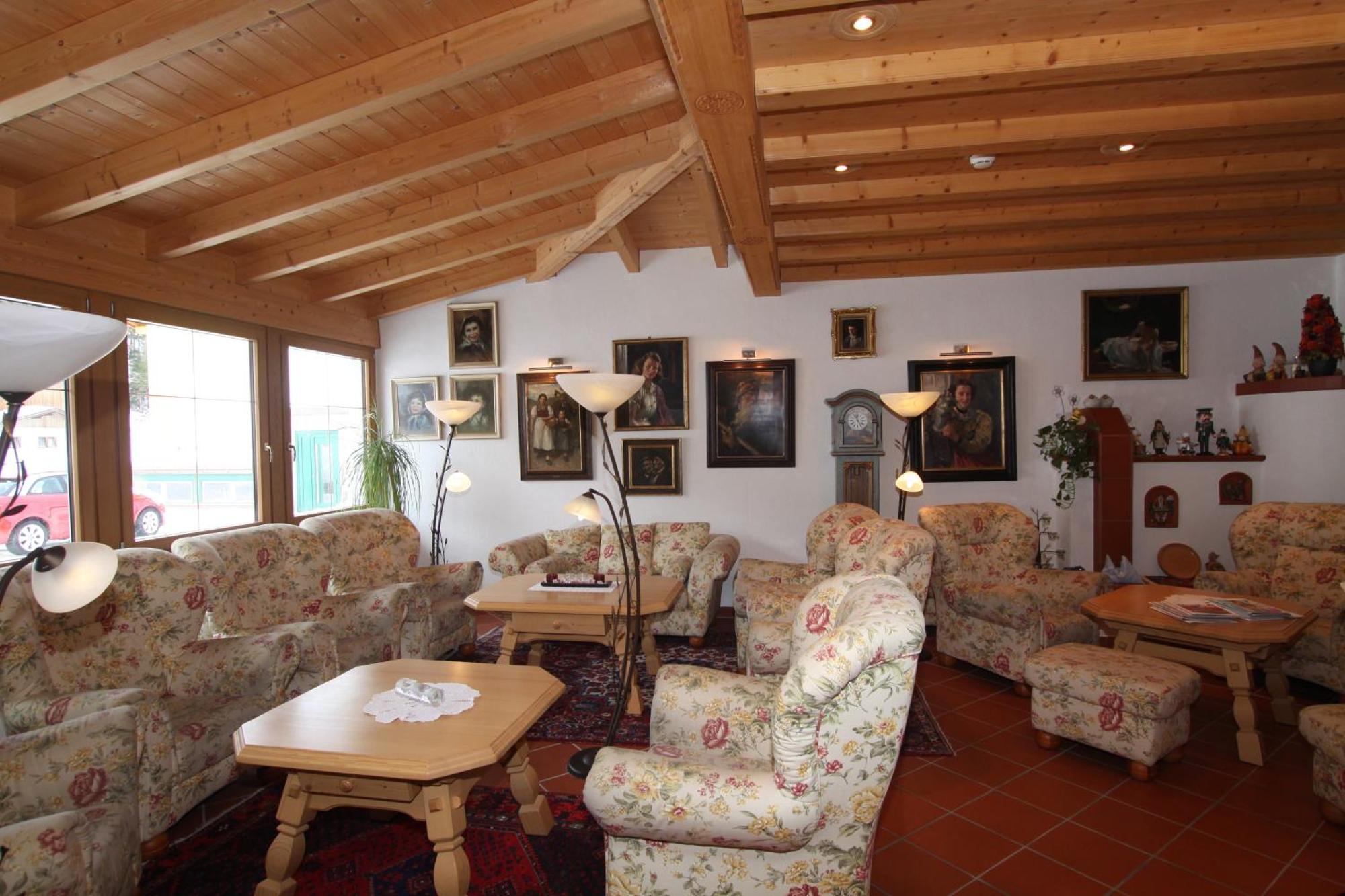 Hotel Humlerhof Gries am Brenner Exterior photo